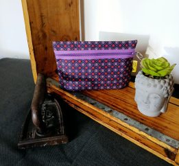 trousse violettte